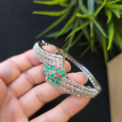 Emerald Green Openable Bangle