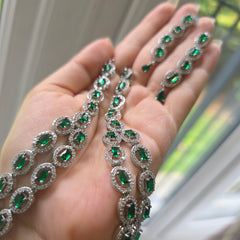 Stunning Emerald Green Necklace Set with Earrings