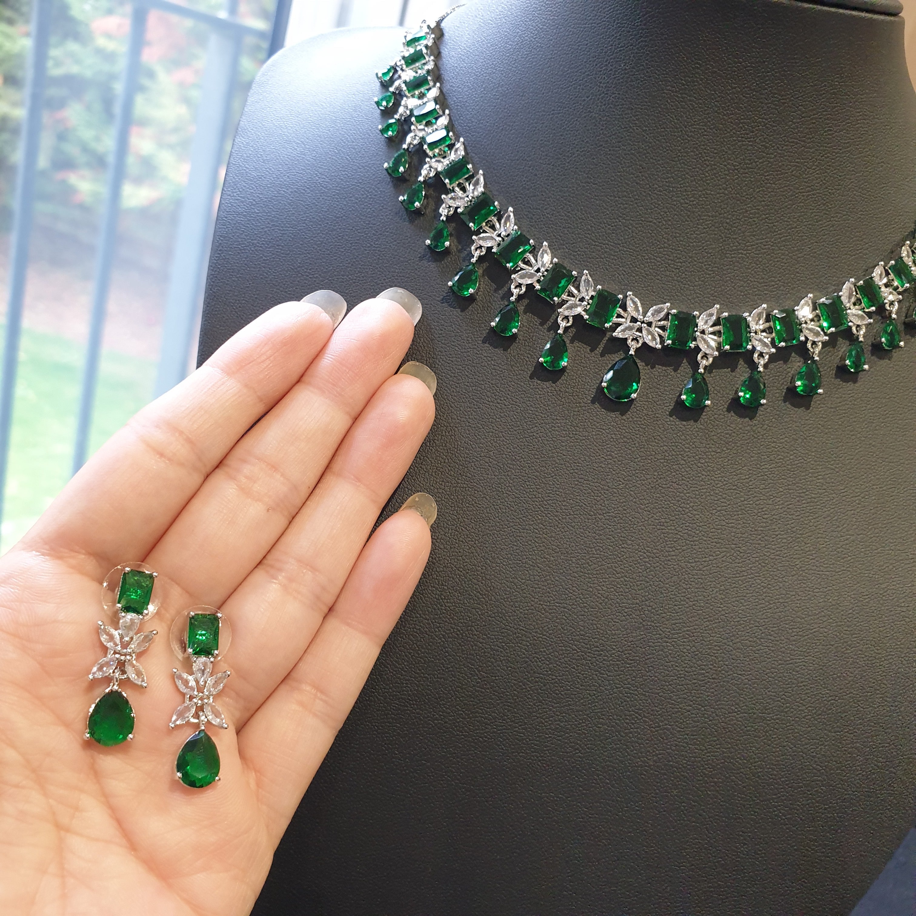 Emerald Green Necklace Set