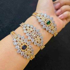 Stunning Openable Bangle