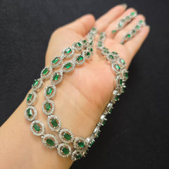 Stunning Emerald Green Necklace Set with Earrings