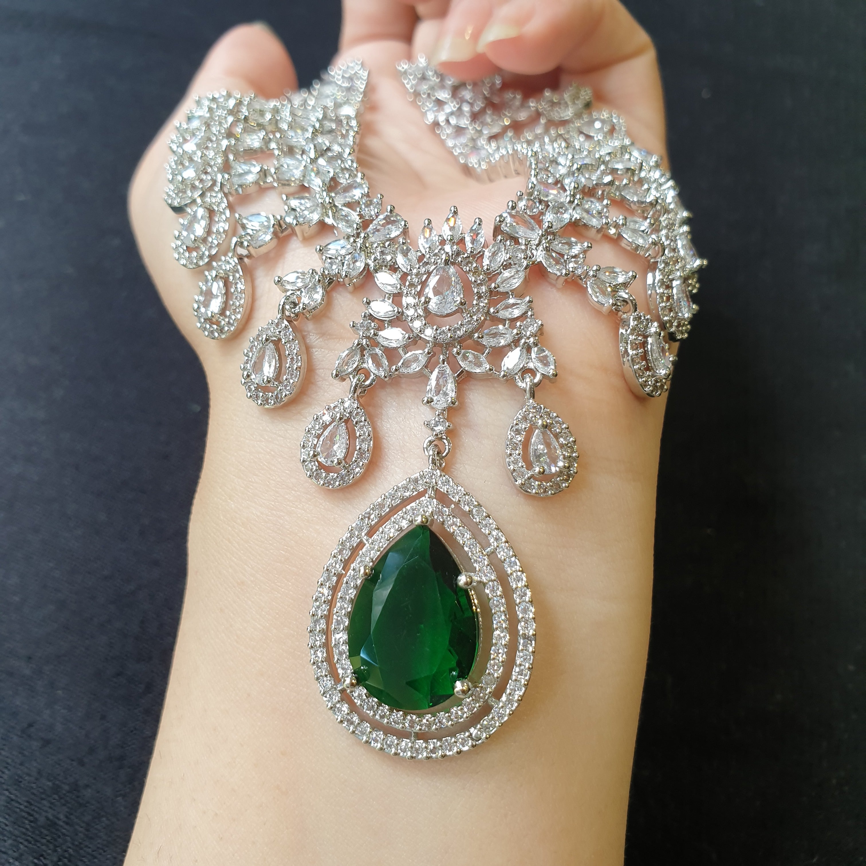 Emerald Green Necklace Set