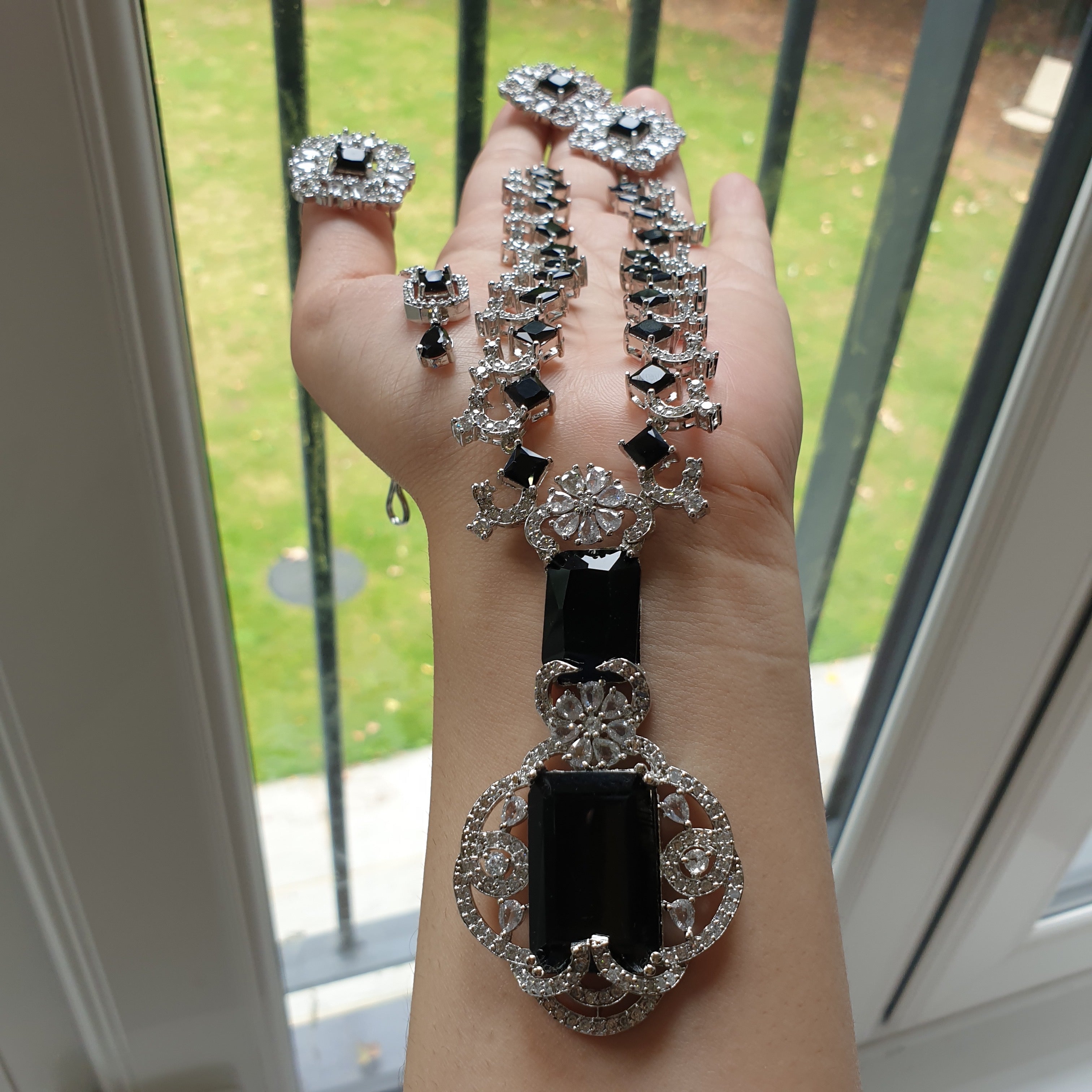 Black Quartz Necklace Set