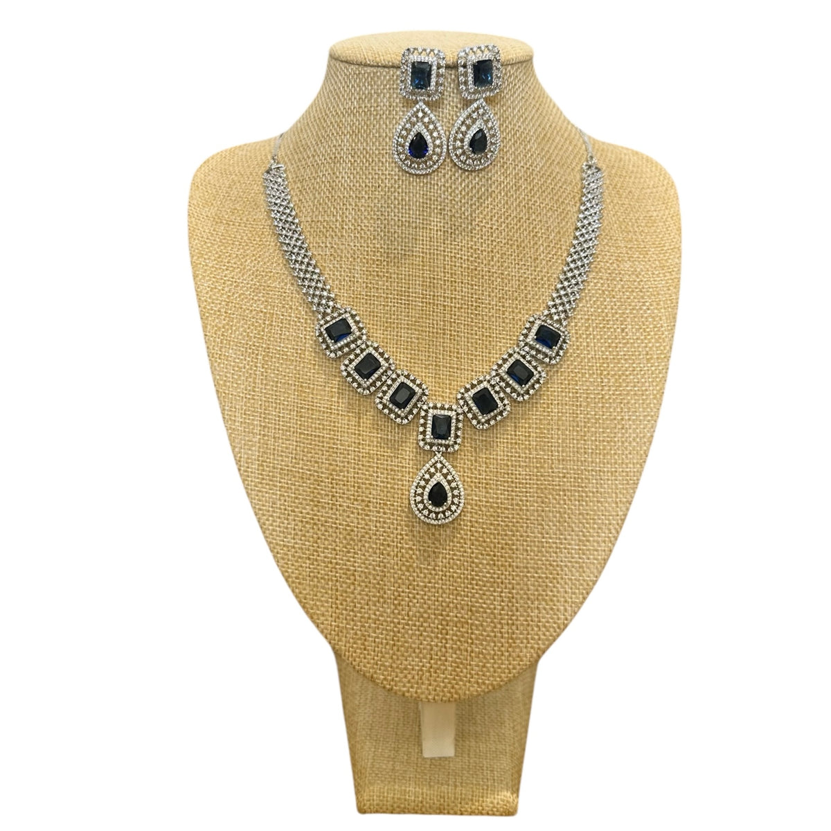 Blue Sapphires Necklace Set