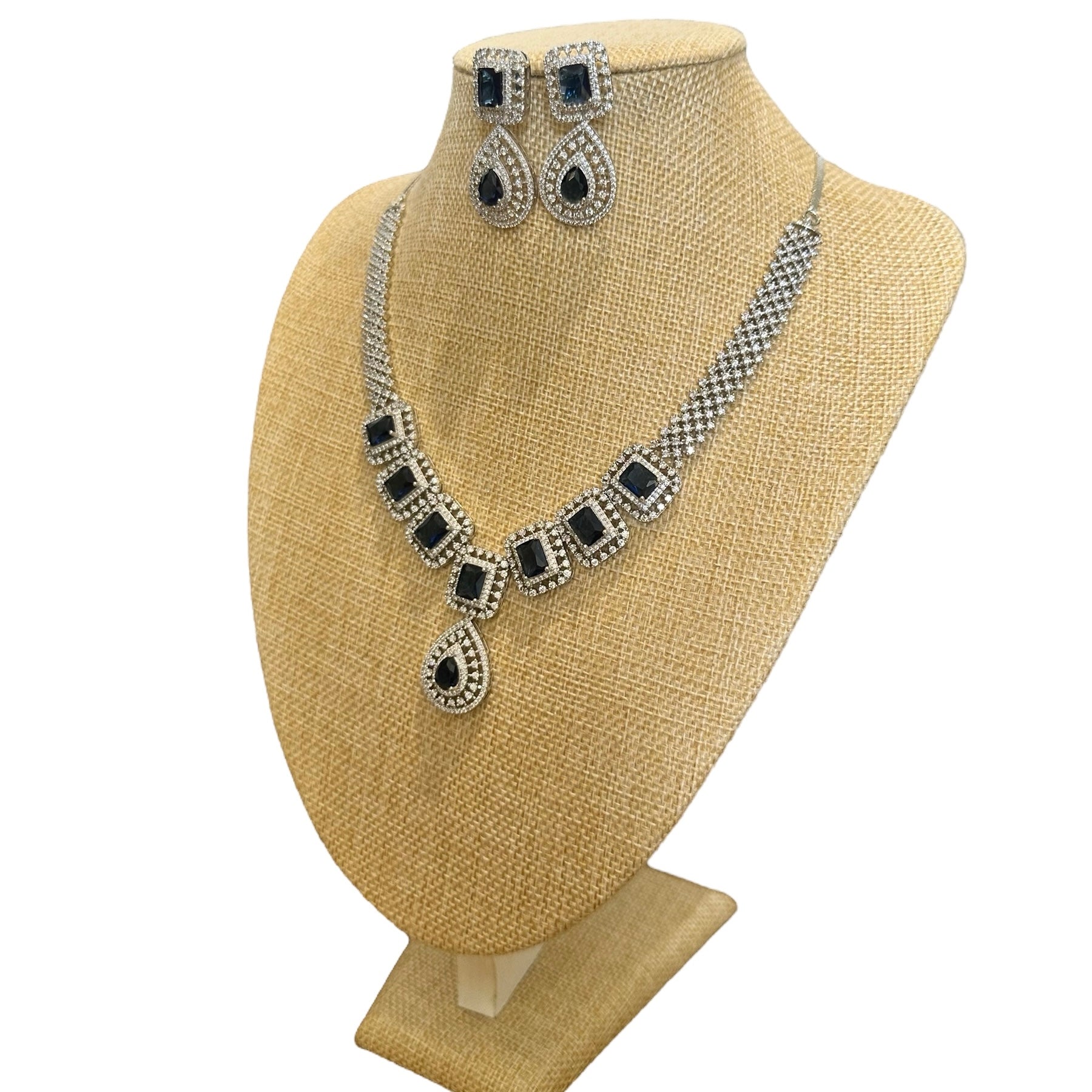 Blue Sapphires Necklace Set