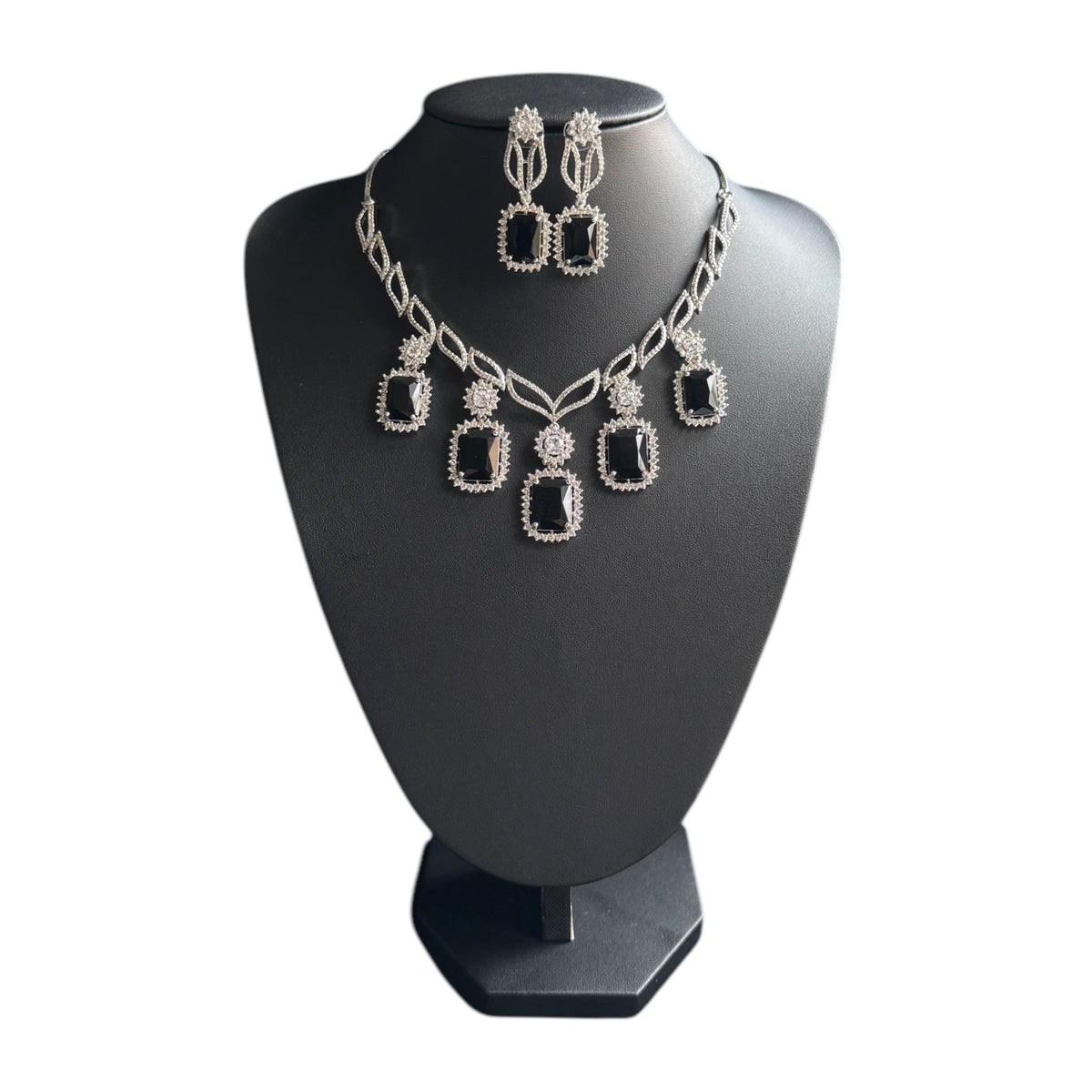 Black Quartz Necklace Set