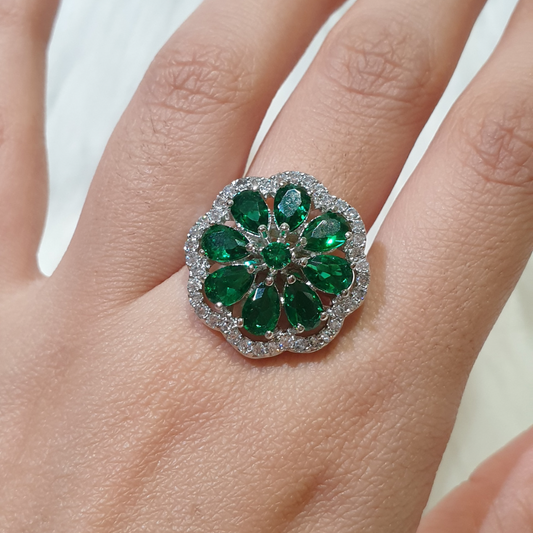 Emerald Green Size Adjustable Ring 1000