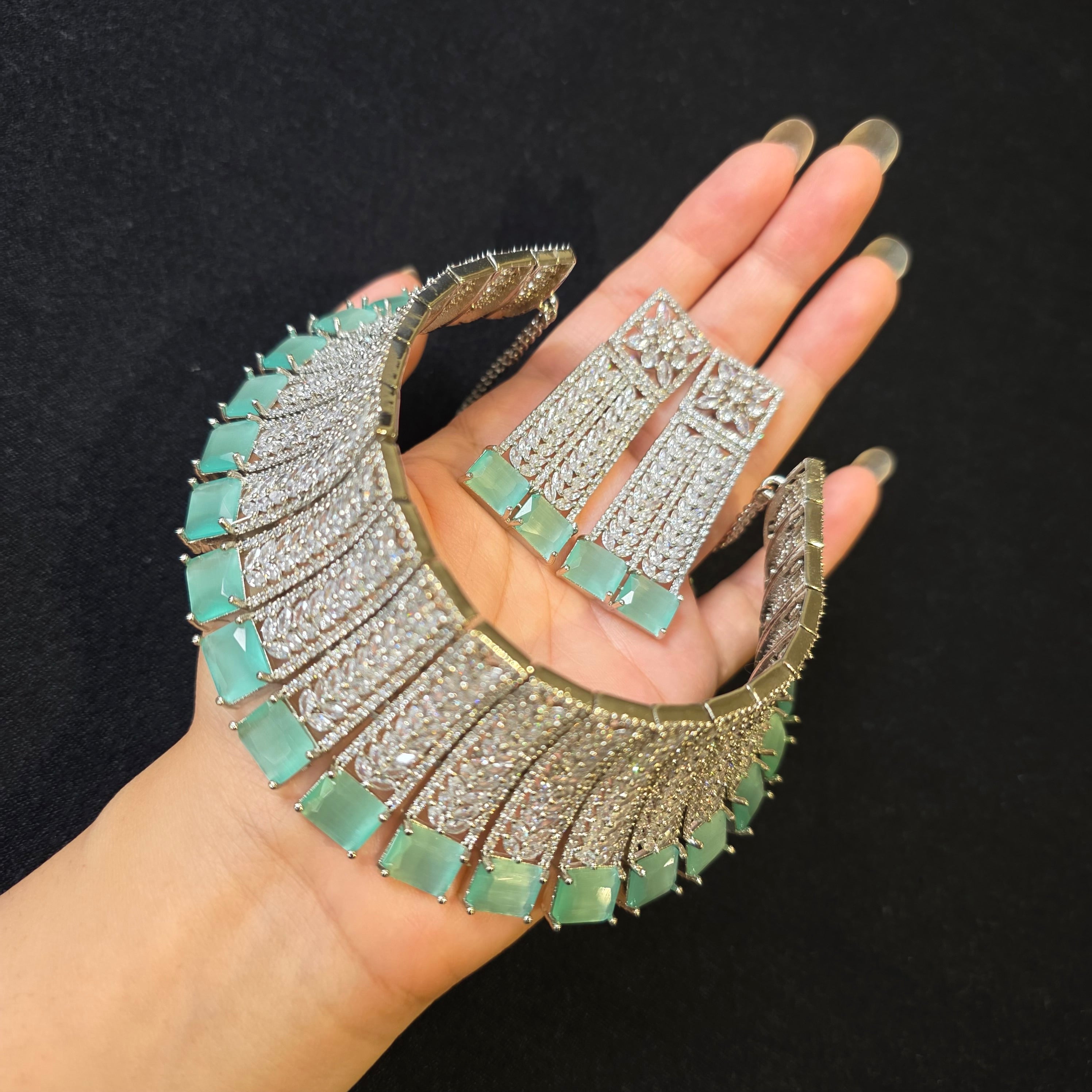 Stunning Mint Quartz Choker Set
