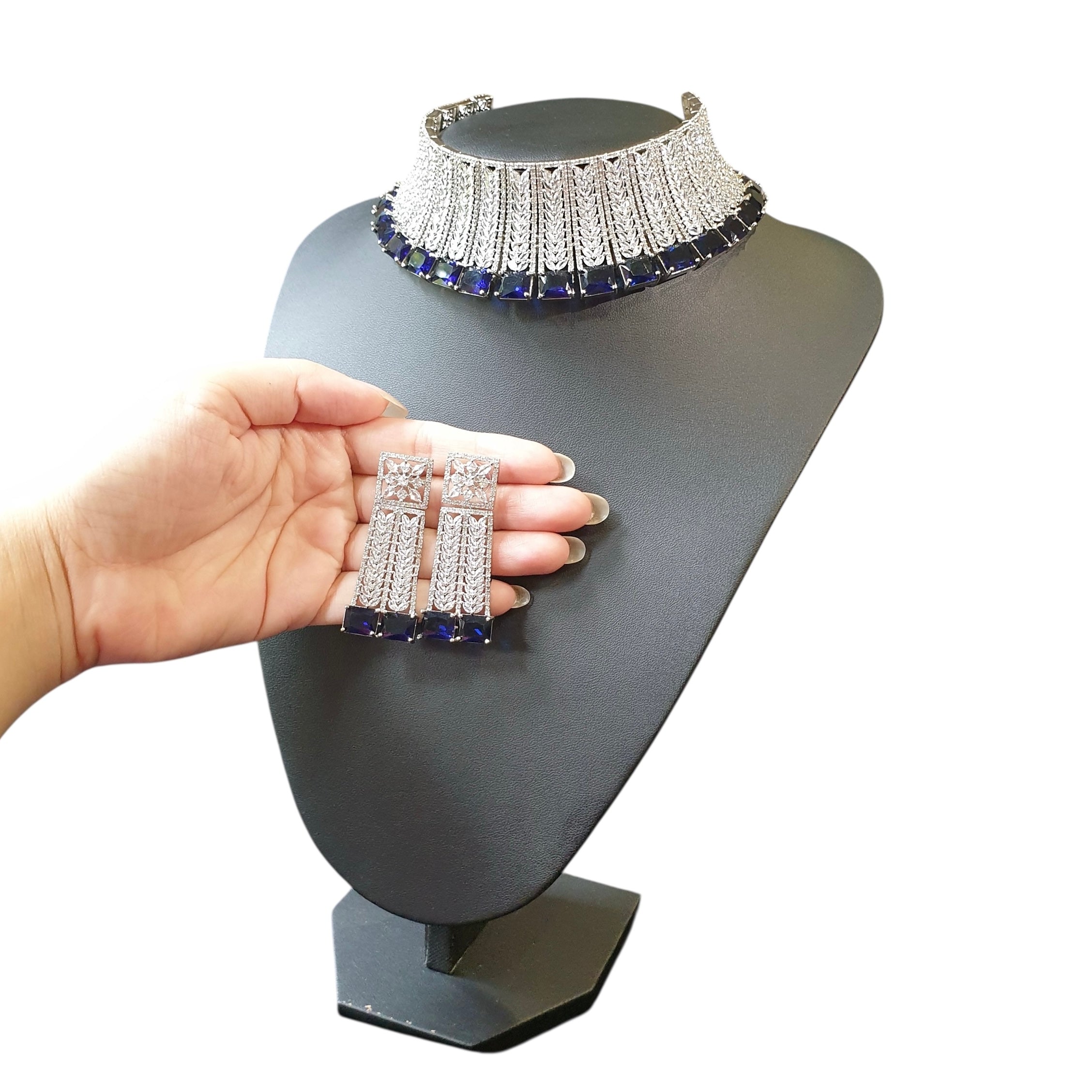 Stunning Blue Sapphire Choker Set