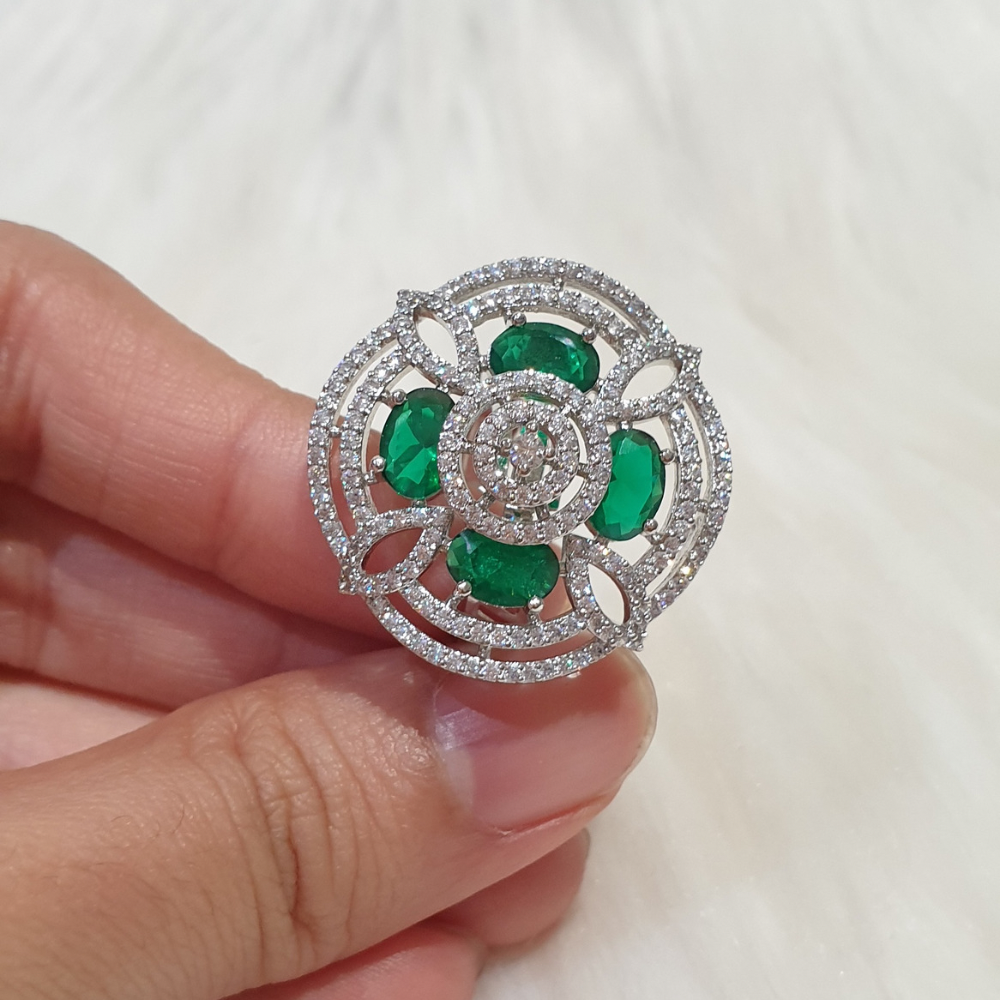 Emerald Green Size Adjustable Ring