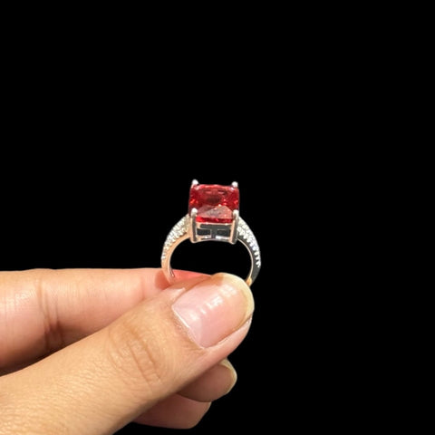 925 Silver Womens Ring With Lab Made Red Garnet (Size: M)