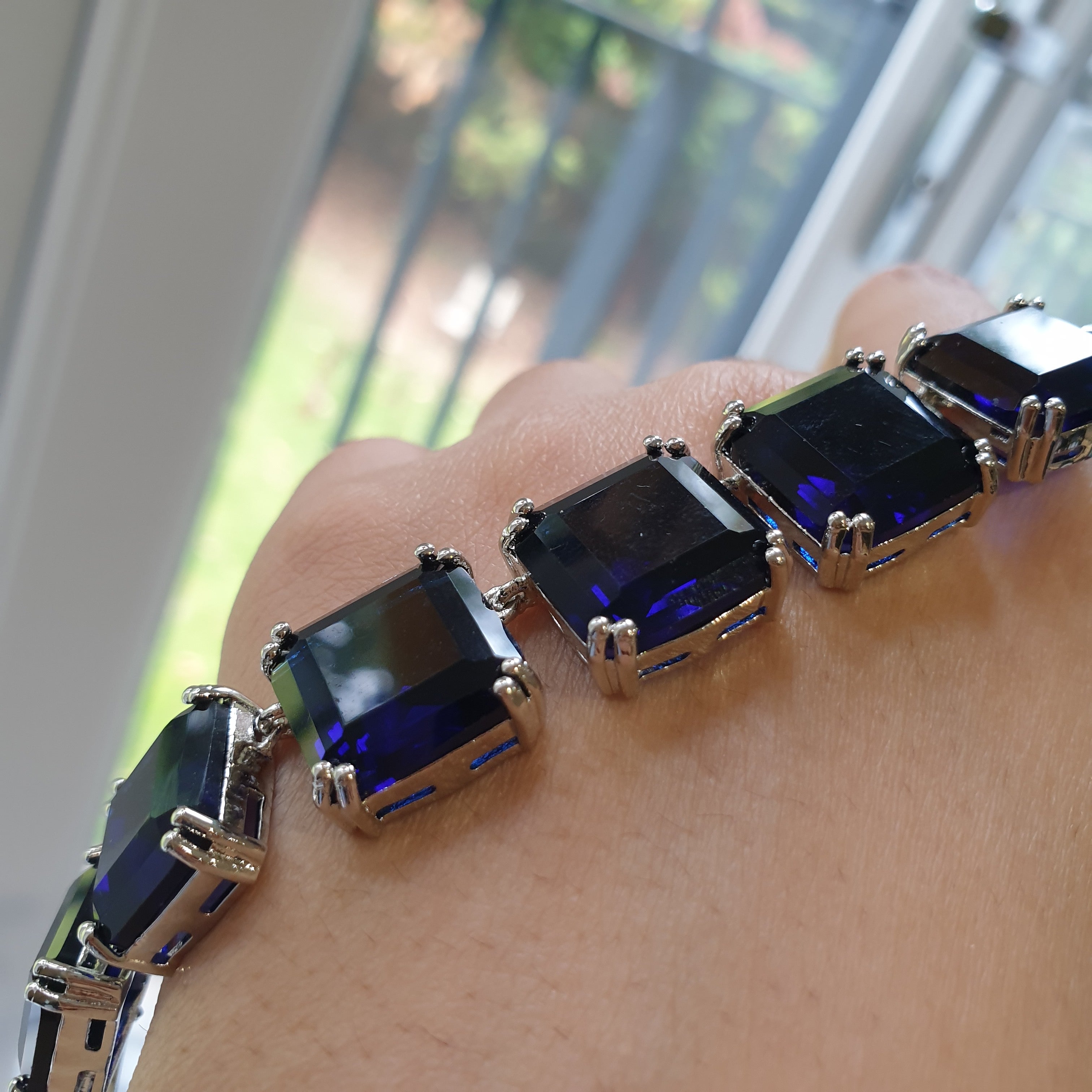 Blue Sapphires Necklace Set