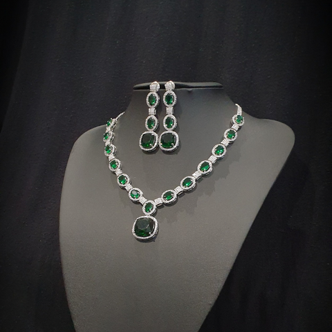 Emerald Green Necklace Set