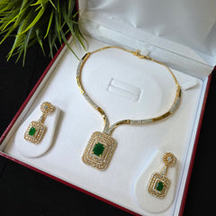 Suri - Bespoke Emerald Green Gold Necklace Set with Earrings