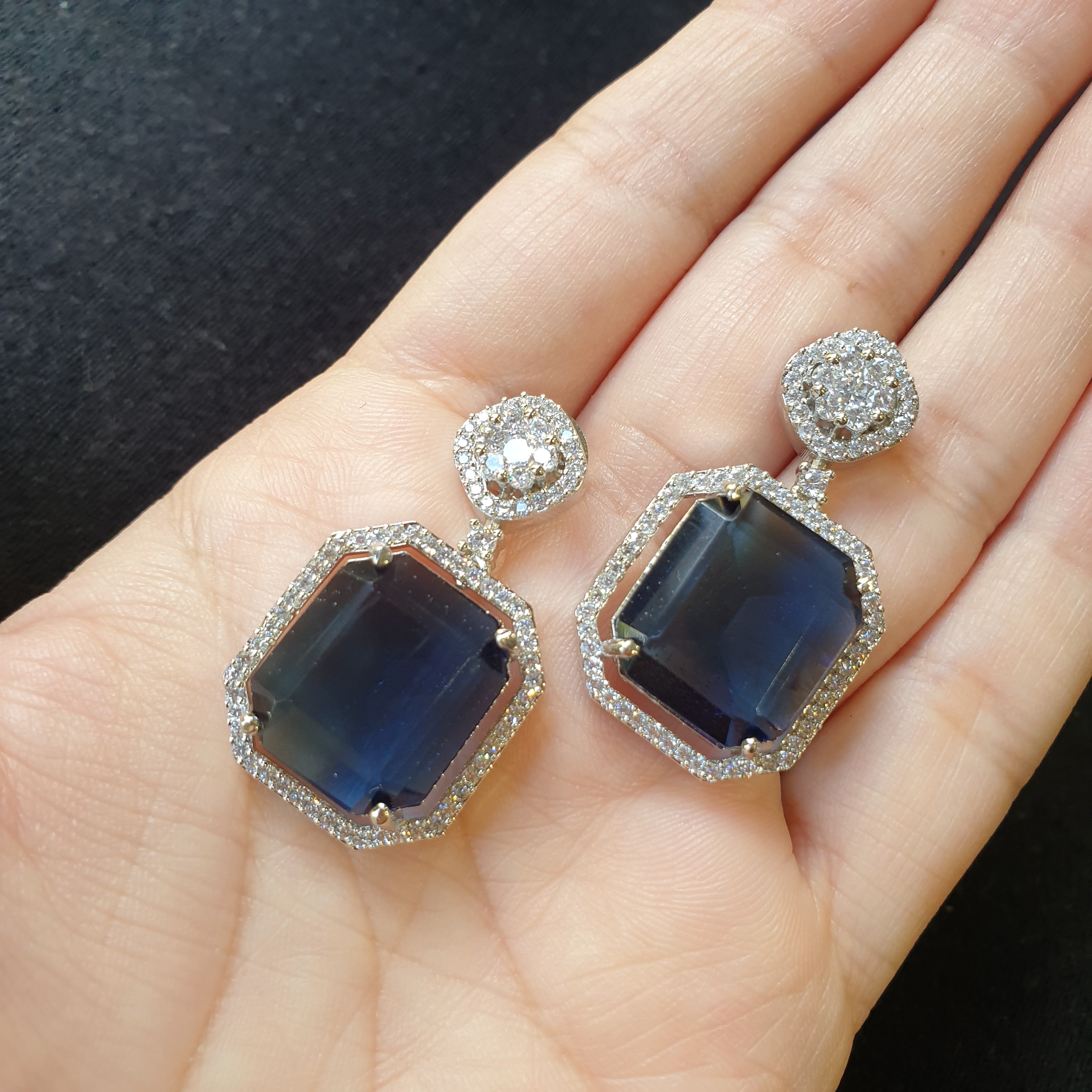 Blue Sapphires Necklace Set