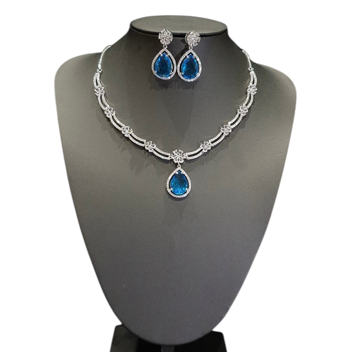 Blue Aquamarine Necklace Set