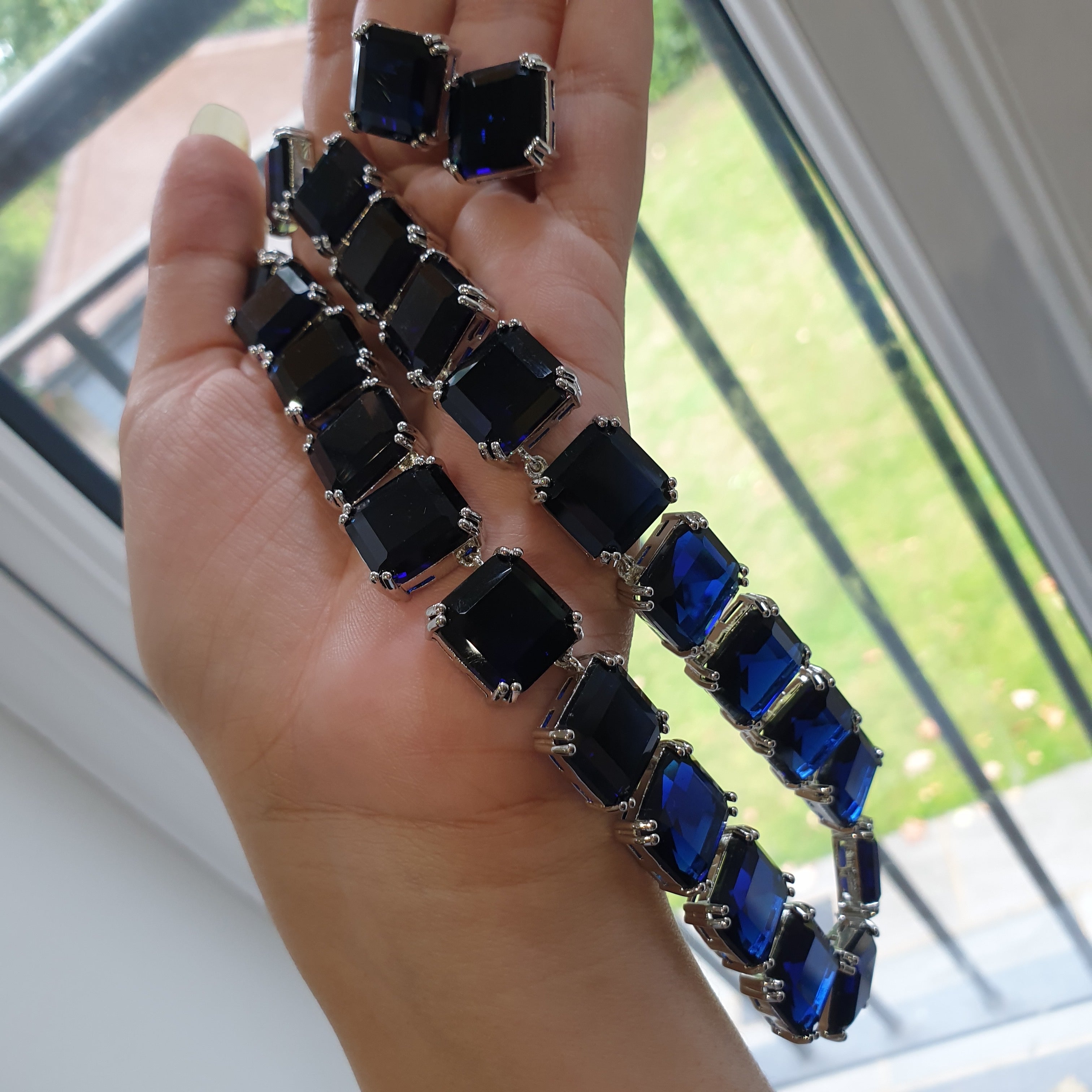 Blue Sapphires Necklace Set