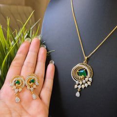 Zoe - Emerald Gold Pendant Set with Earrings