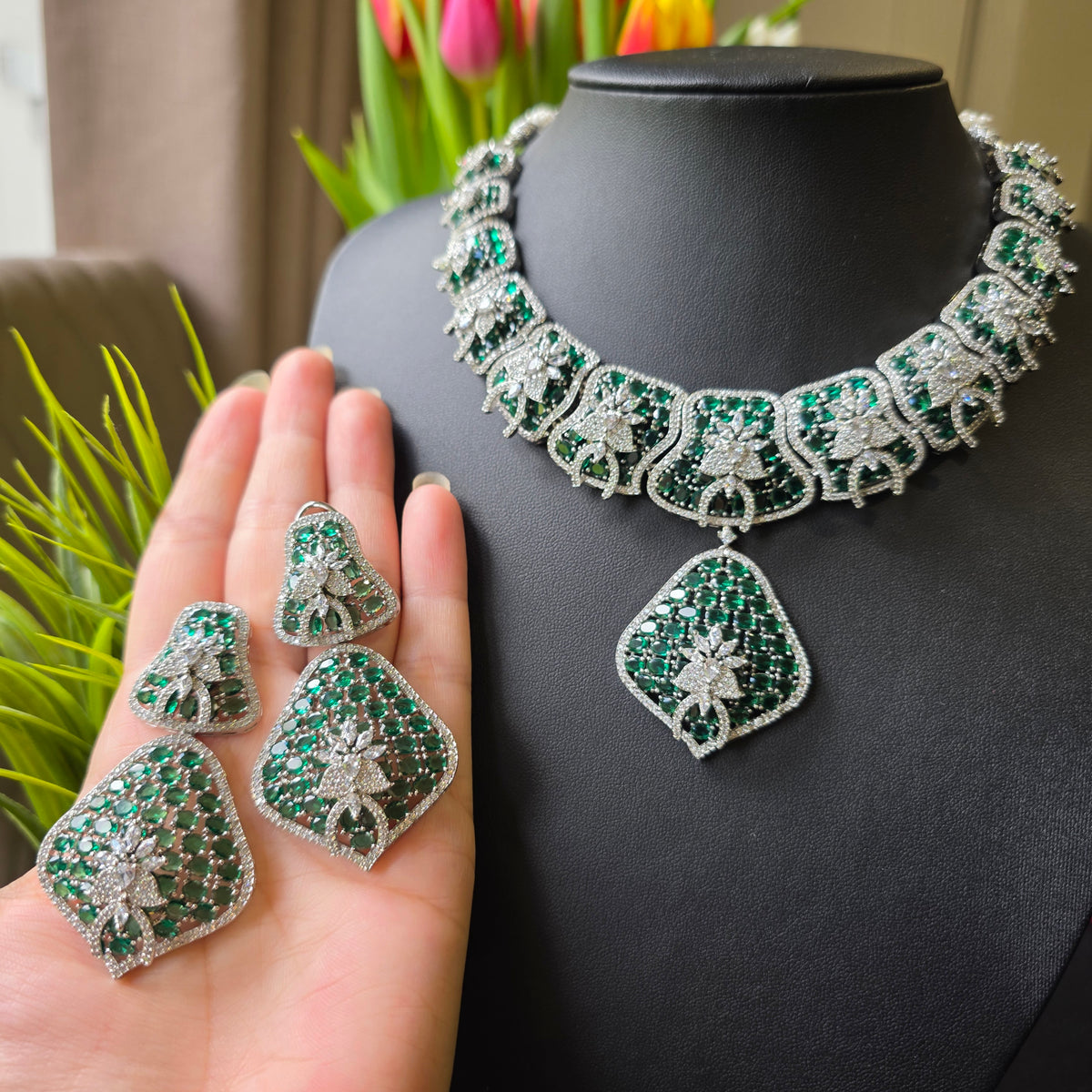 Ada - Bold Emeralds Statement Necklace Set With Earrings