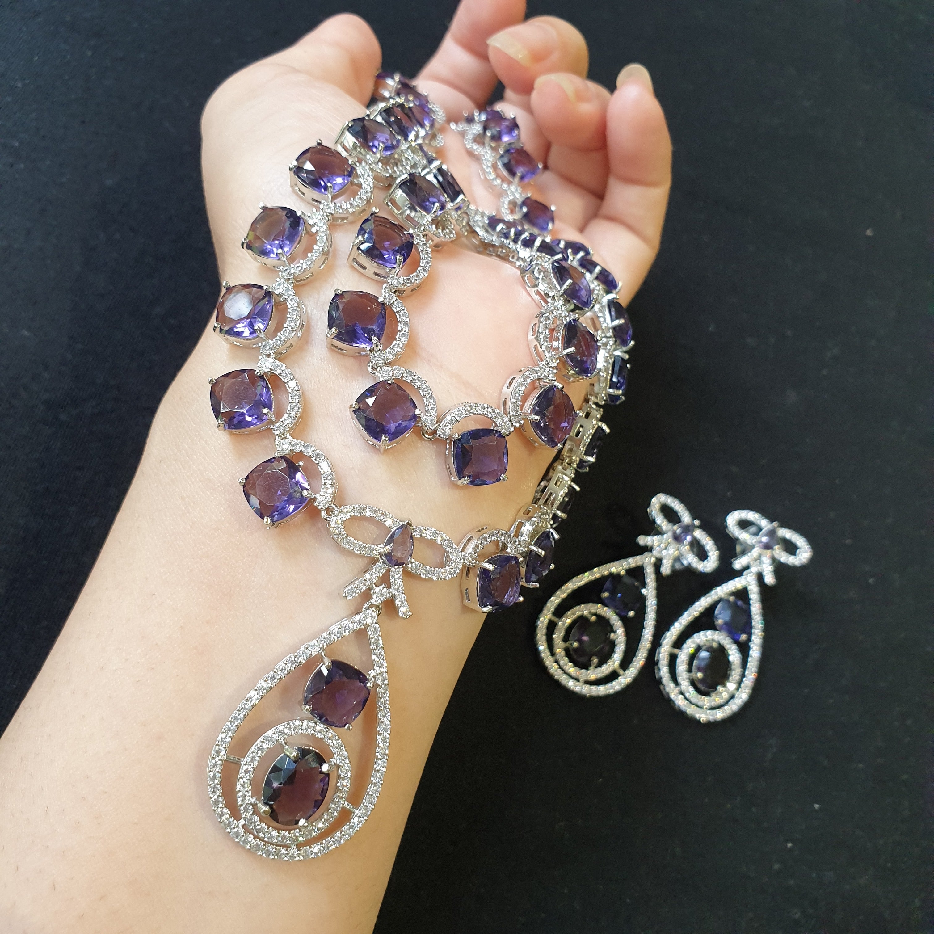 Stunning Purple Amethysts Necklace Set