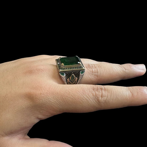 925 Silver Turkish Mens Ring with Emerald Green Gemstone (Size: U)