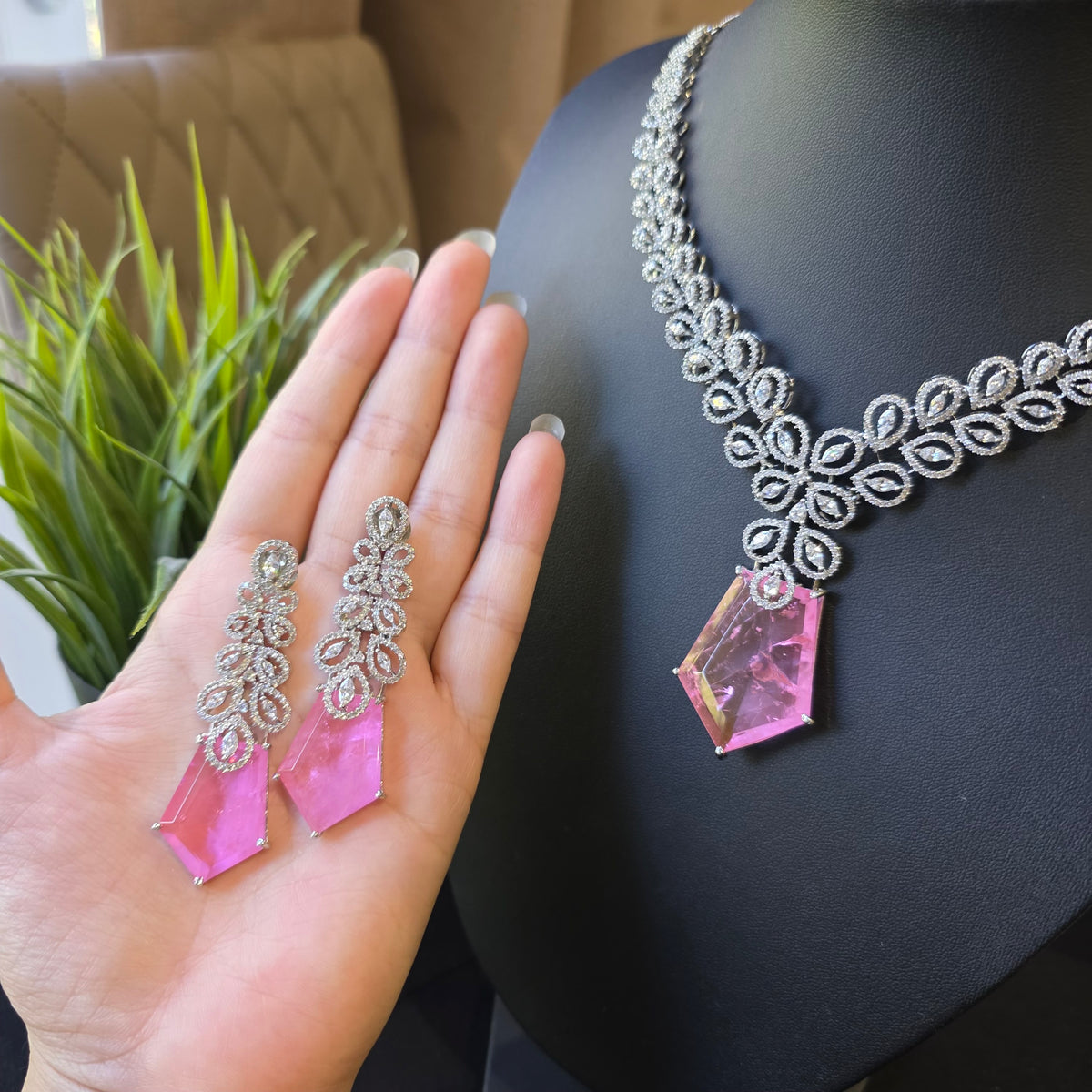 Ava - Pink Doublet Stone Necklace Set