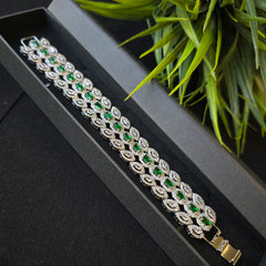 Izy - Stunning Emerald Green Bracelet