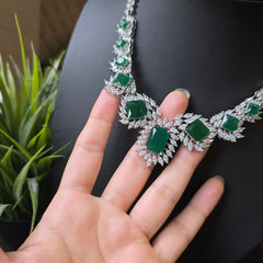 Cora - Deep Emerald Green Necklace Set With Earrings