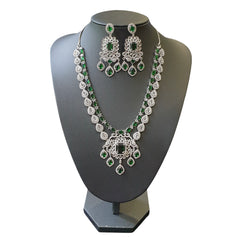 Stunning Emerald Green Necklace Set