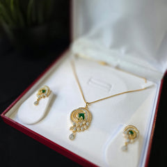 Zoe - Emerald Gold Pendant Set with Earrings