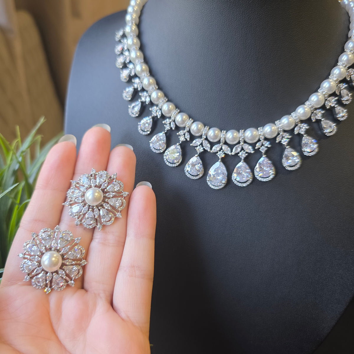 Aria - Timeless Pearls & dazzling cubic zirconia Necklace set with Earrings