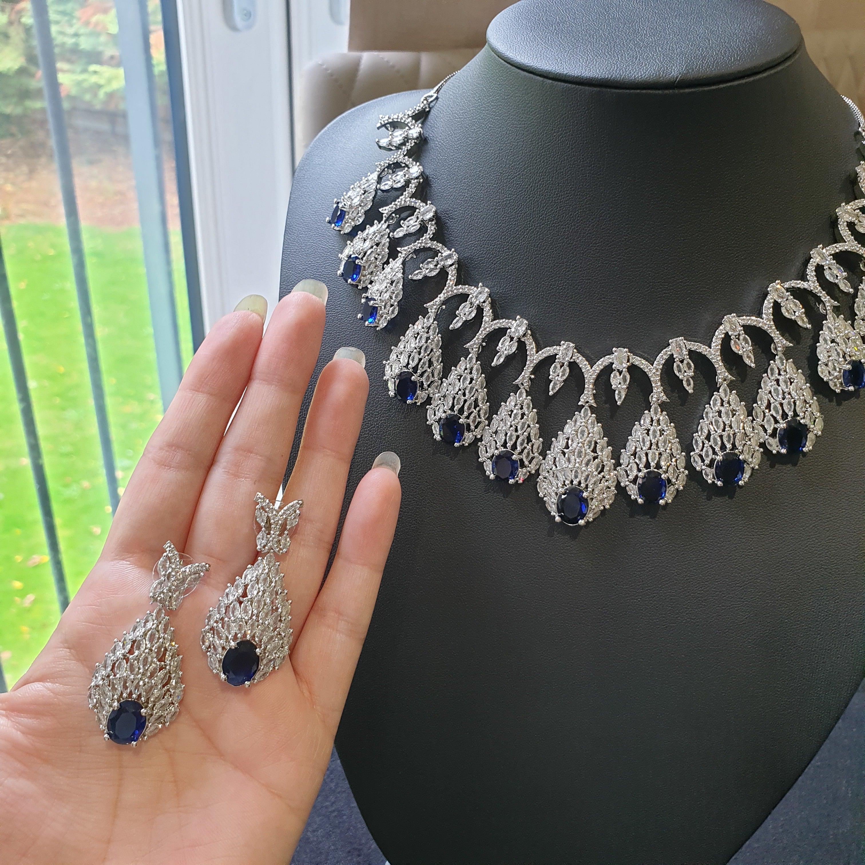 Blue Sapphires Necklace Set