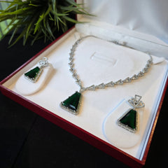 Triangular Cut Emerald Necklace Set