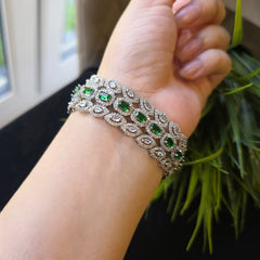 Izy - Stunning Emerald Green Bracelet