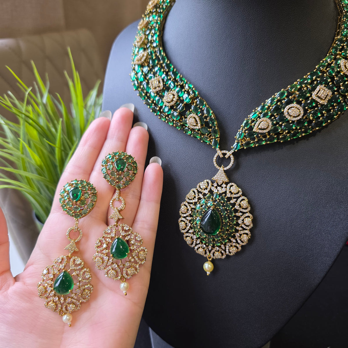 Soha - Classy Emerald Green Necklace & Earrings with antique finish