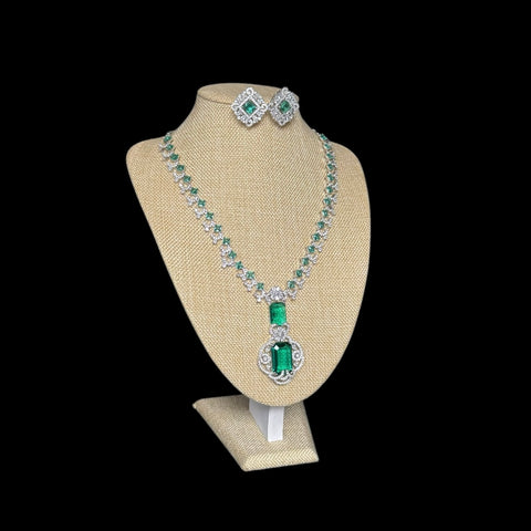 Green Topaz Necklace Set