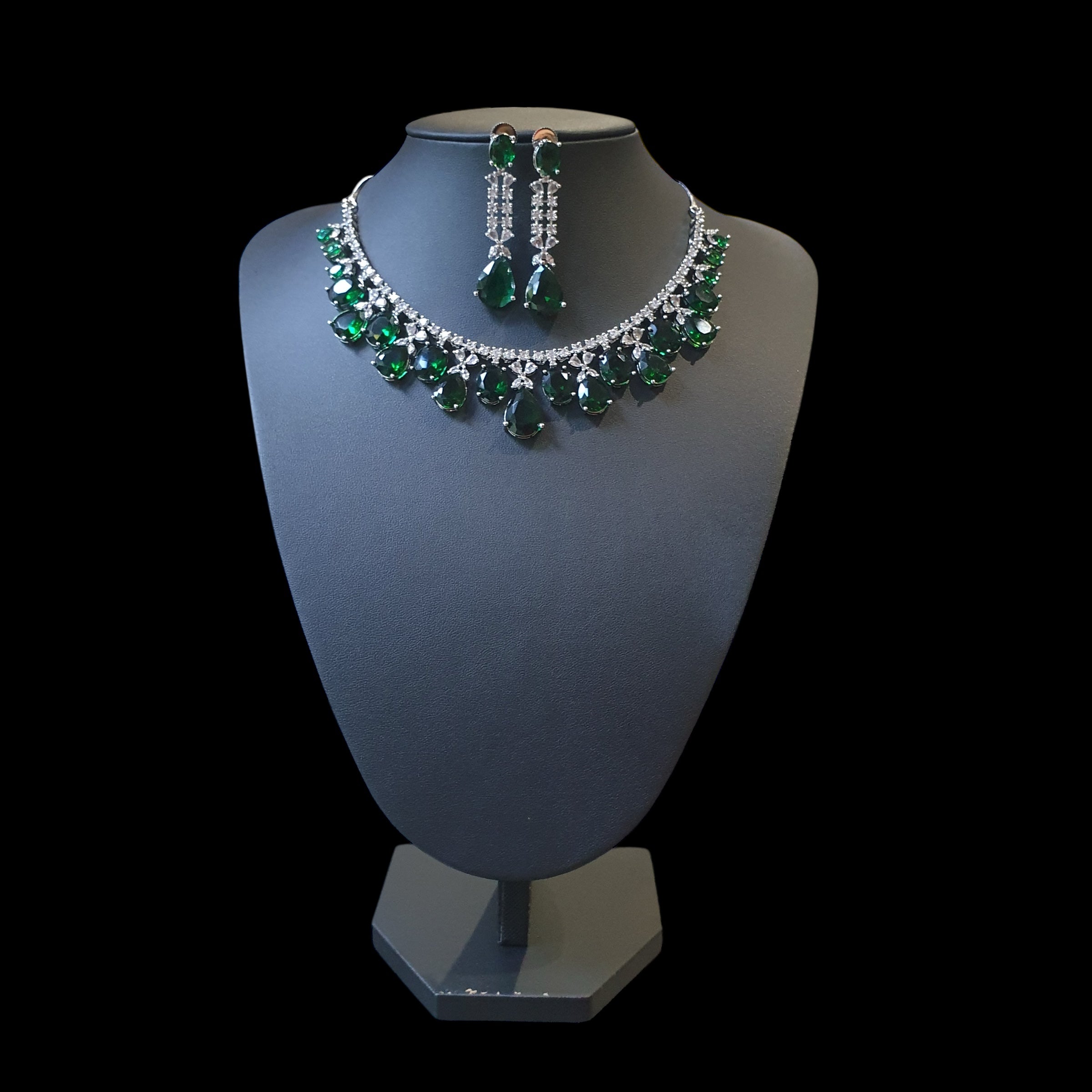 Emerald Green Necklace Set
