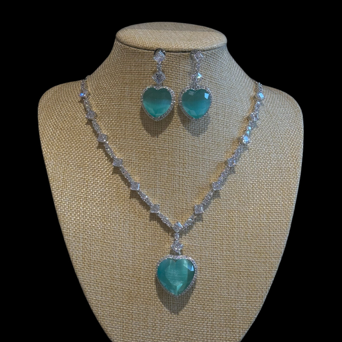 Heart Shaped Quartz Necklace Set